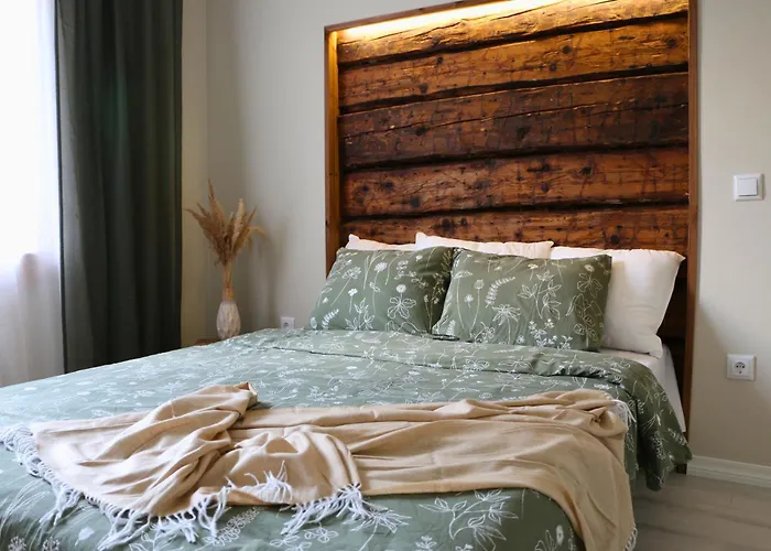 Retrovisiit Kirsi, Tiina Ja Roosi *